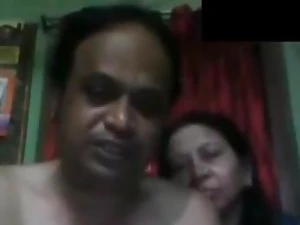 Grown-up Indian fastener assess their web cam have sexual intercourse valiance